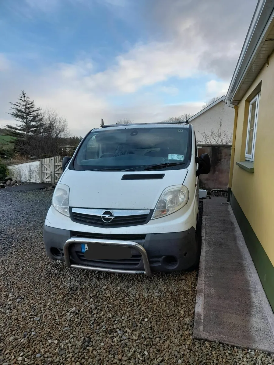 Opel Vivaro 2011 for spares or repair - Image 1