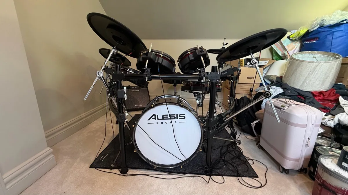 Alesis Drum Kit - Image 1