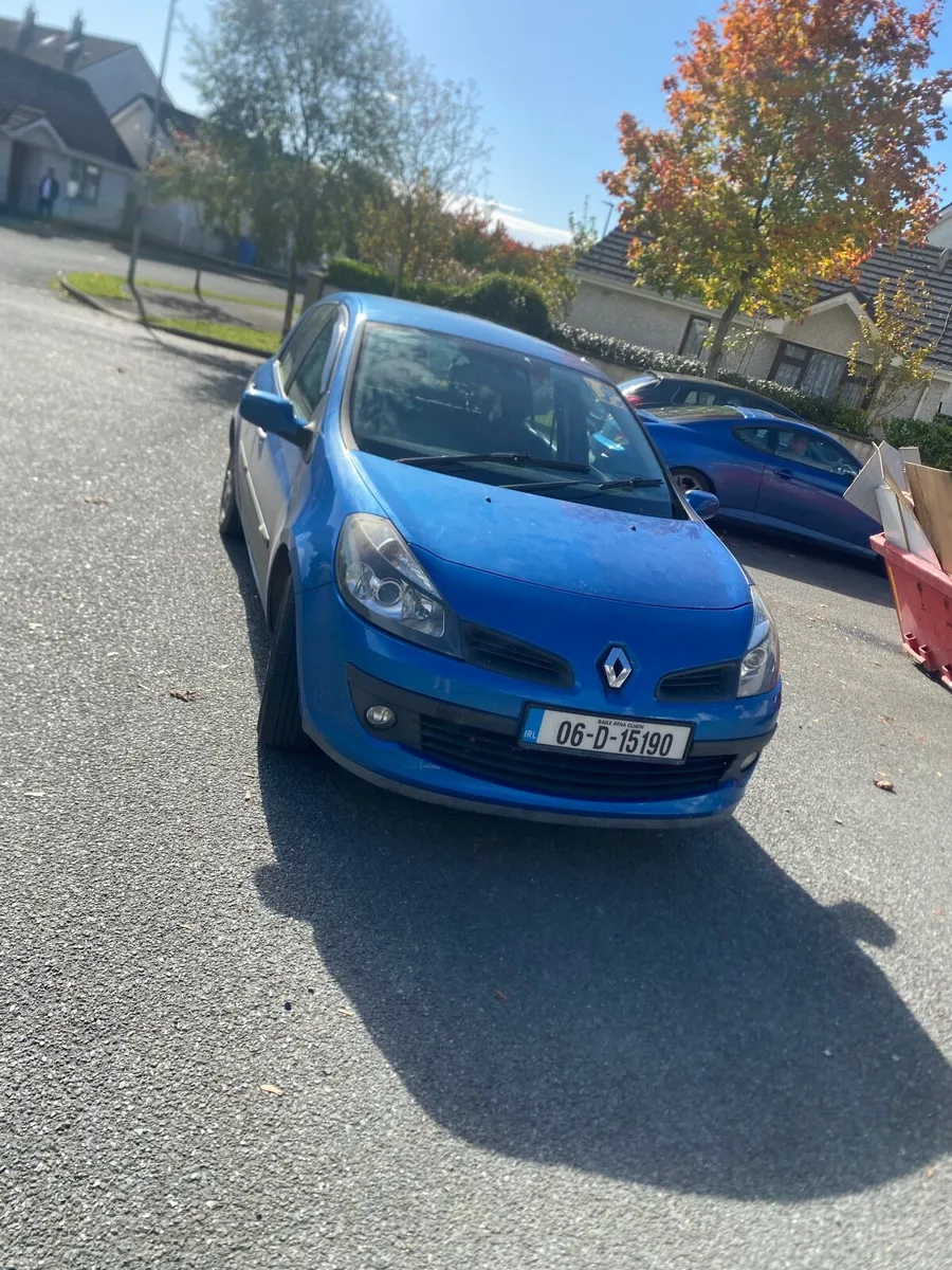 Renault Clio 2006 - Image 2