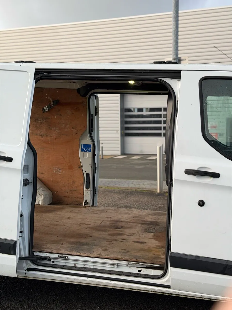 2014 FORD TRANSIT CUSTOM LWB 2.2 - Image 4