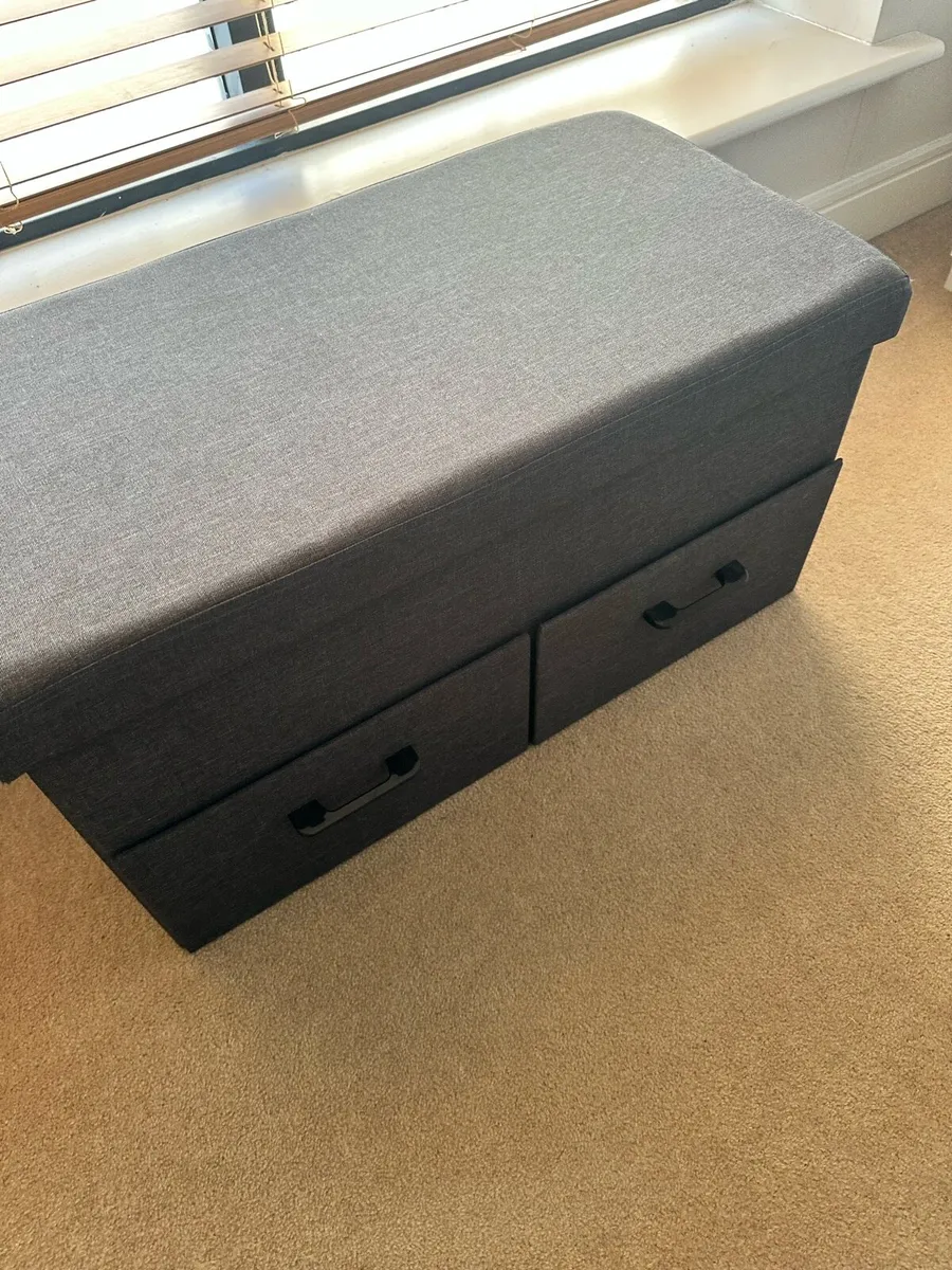 Chest of drawers - Image 1