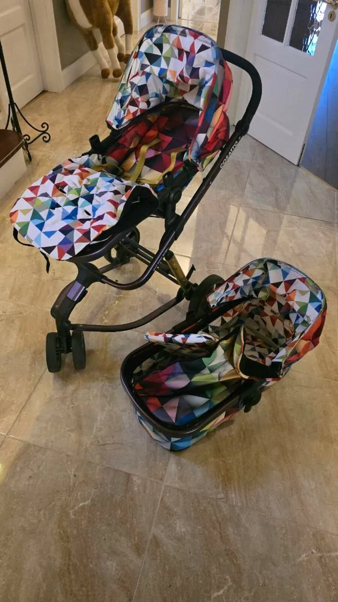 Cosatto Giggle 2 Pram and Pushchair - Image 1