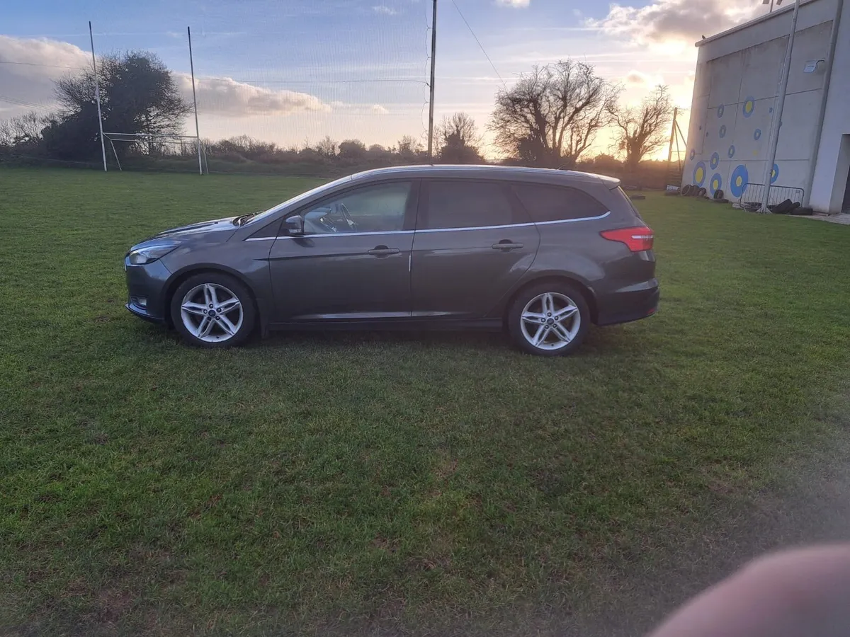 Ford Focus - Image 2