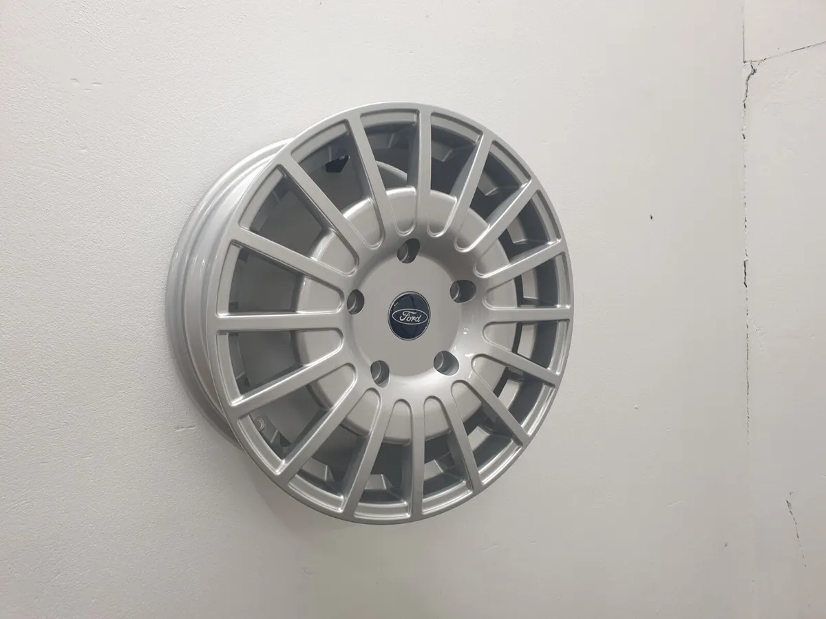 18" 20" Transit Custom Style - Image 4