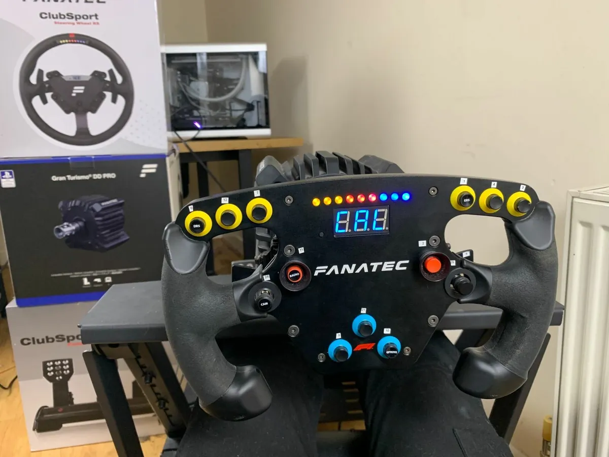 Fanatec DD Pro8nm Sim Racing Cockpit Rig Clubsport - Image 3