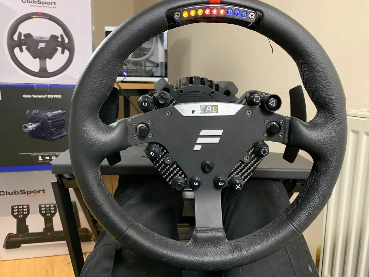 Fanatec DD Pro8nm Sim Racing Cockpit Rig Clubsport - Image 4
