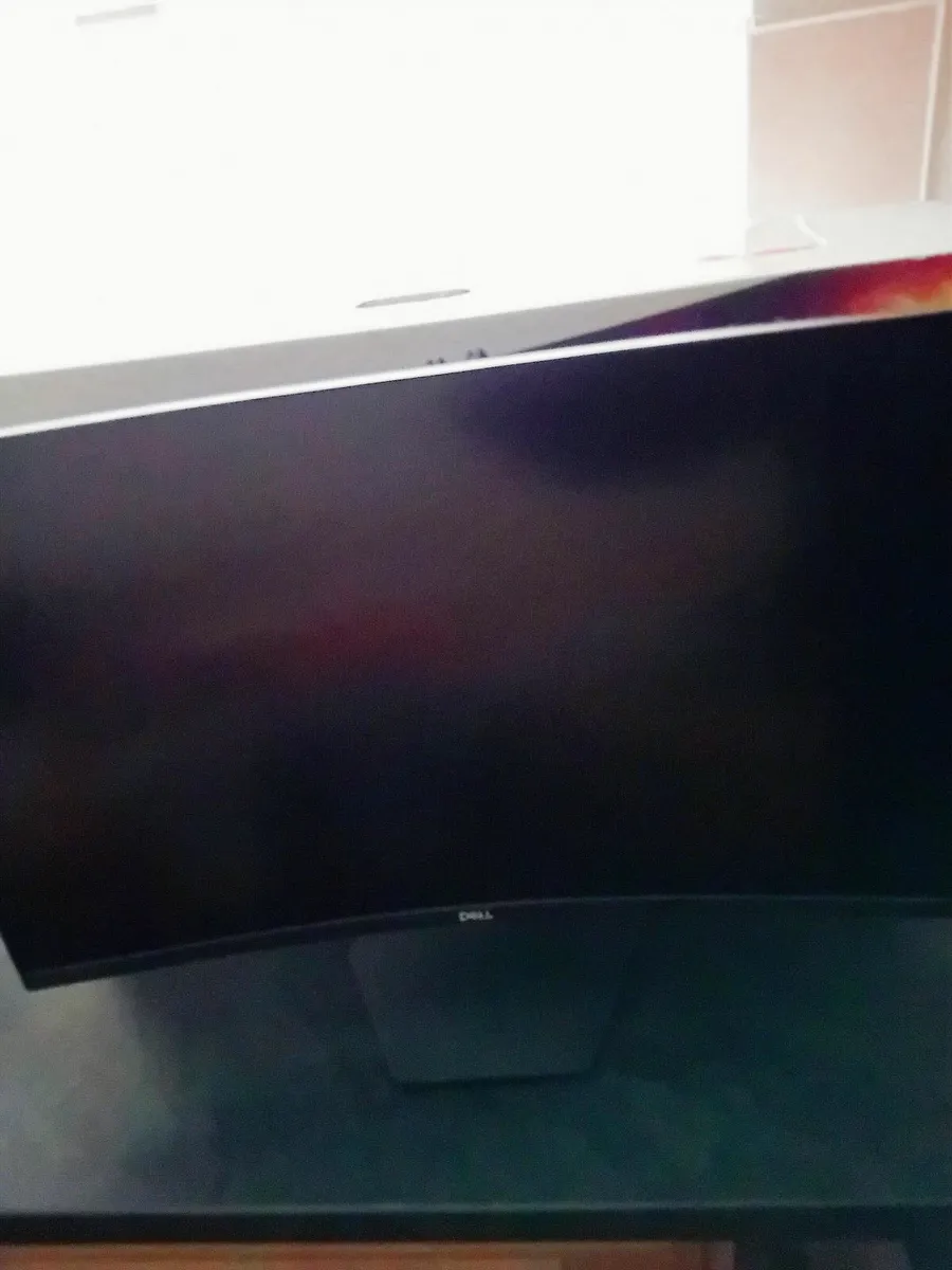 Dell 27 Inch Curved QHD 165Hz Gaming Monitor - Image 2