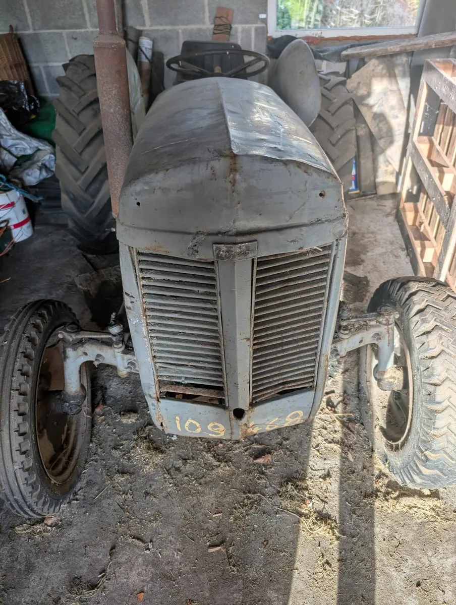 Two Ferguson TEF-20 Diesel Tractors (1953 & 1955) - Image 4