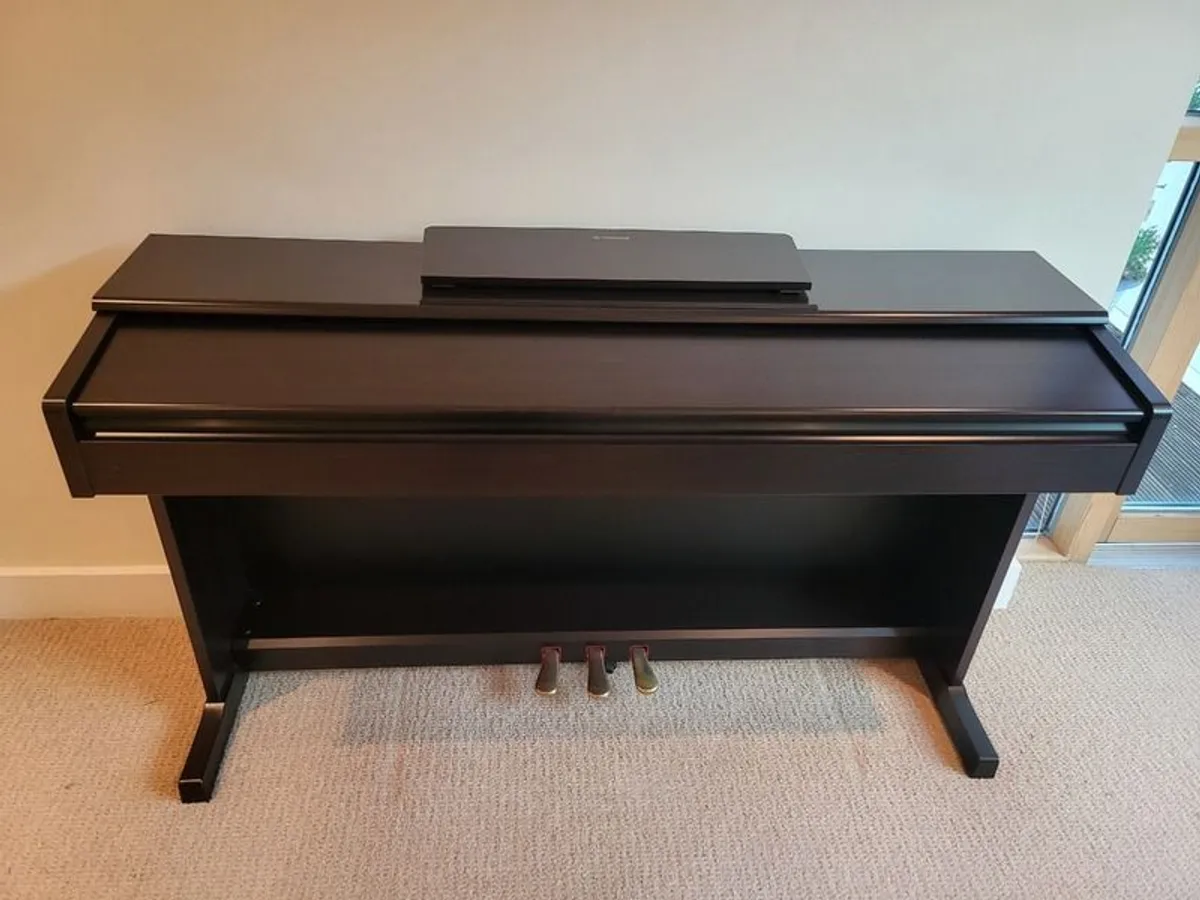 Yamaha Digital Piano 144R - Image 2