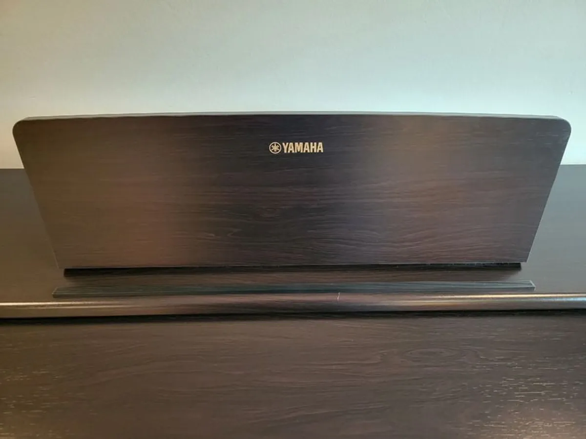Yamaha Digital Piano 144R - Image 3