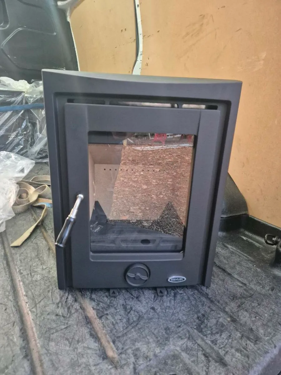 Henley  inset stove - Image 1