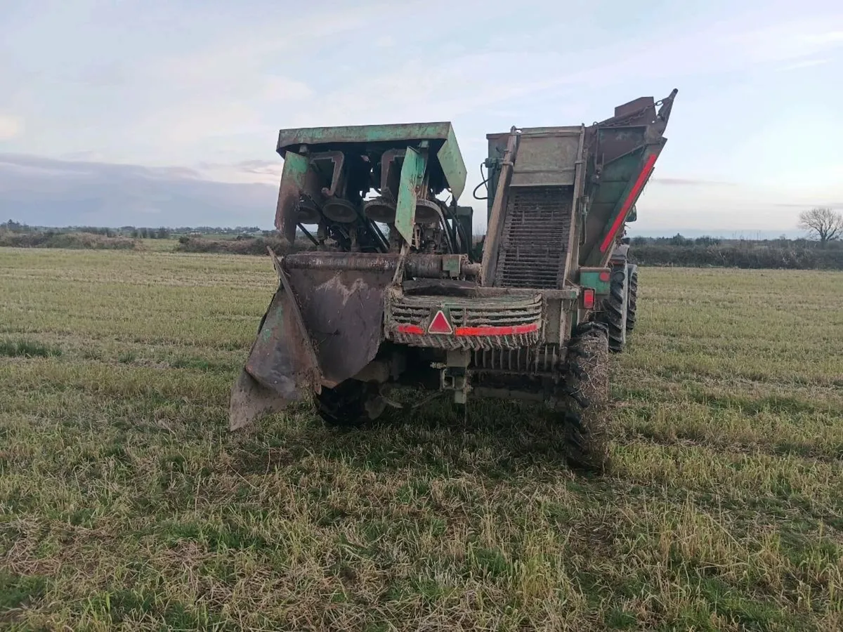 Beet Harvester - Image 4