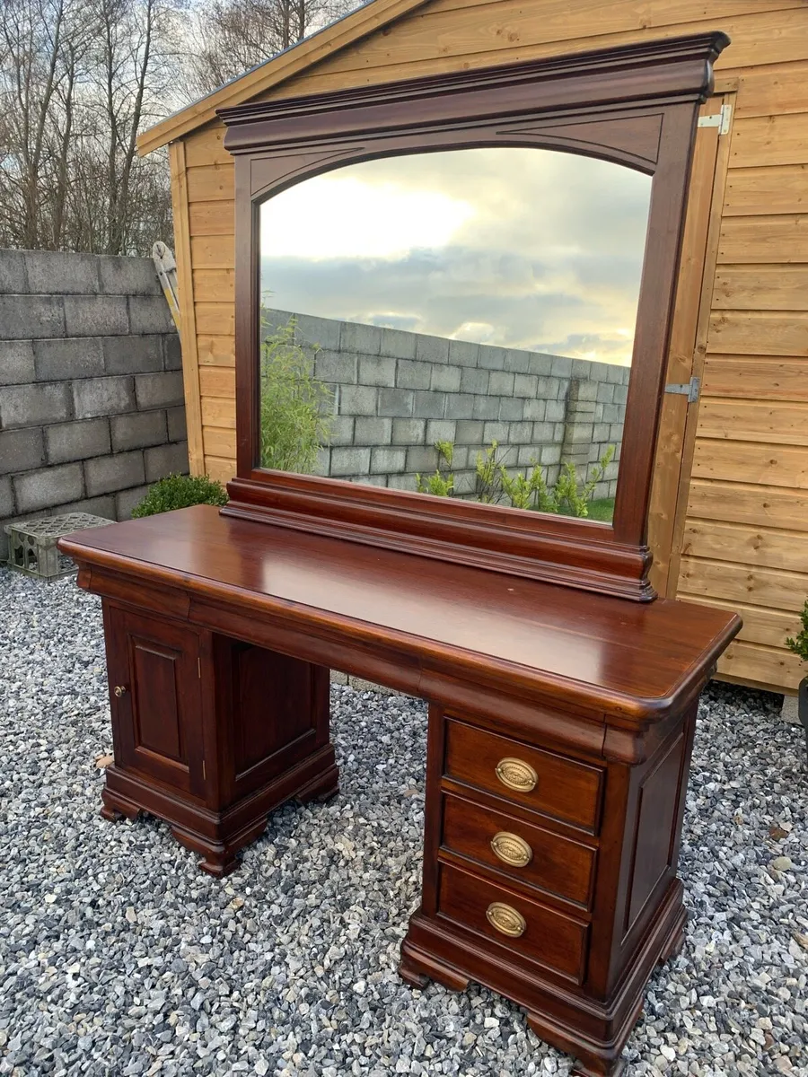 Mirror and Dressing Table - Image 2