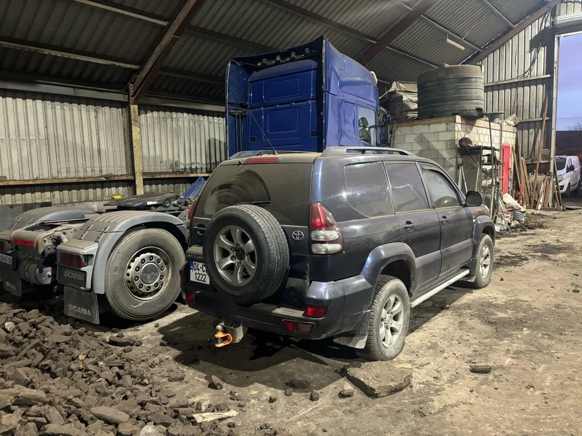 Toyota Land Cruiser - Image 2