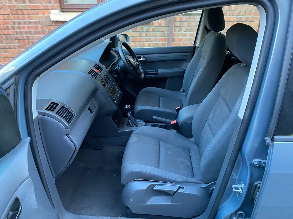 Volkswagen Touran TDI - 0872558536 - Image 2