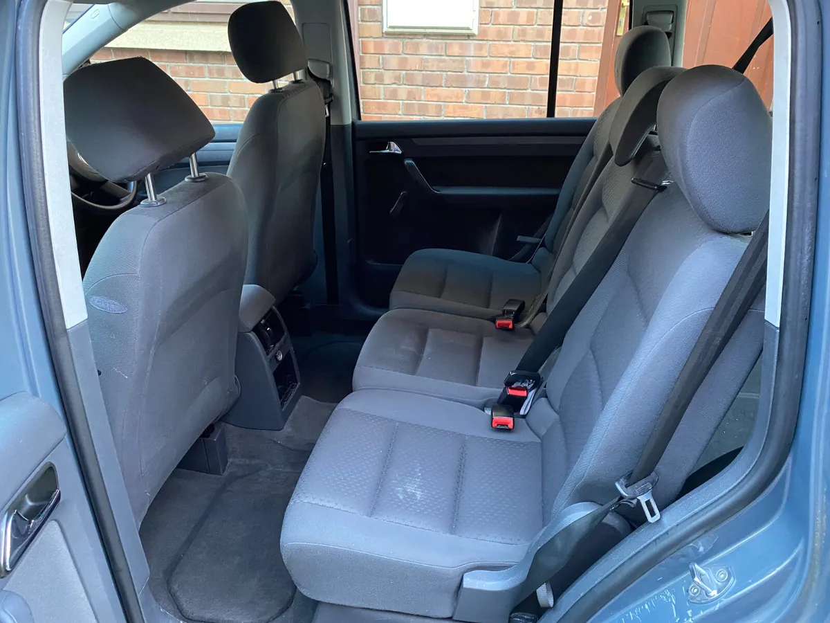 Volkswagen Touran TDI - 0872558536 - Image 4