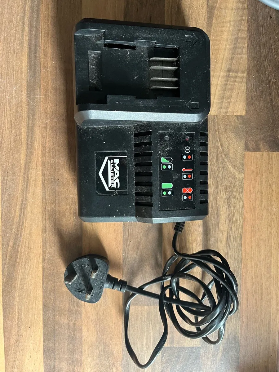 Macallister Battery charger 18v - Image 1