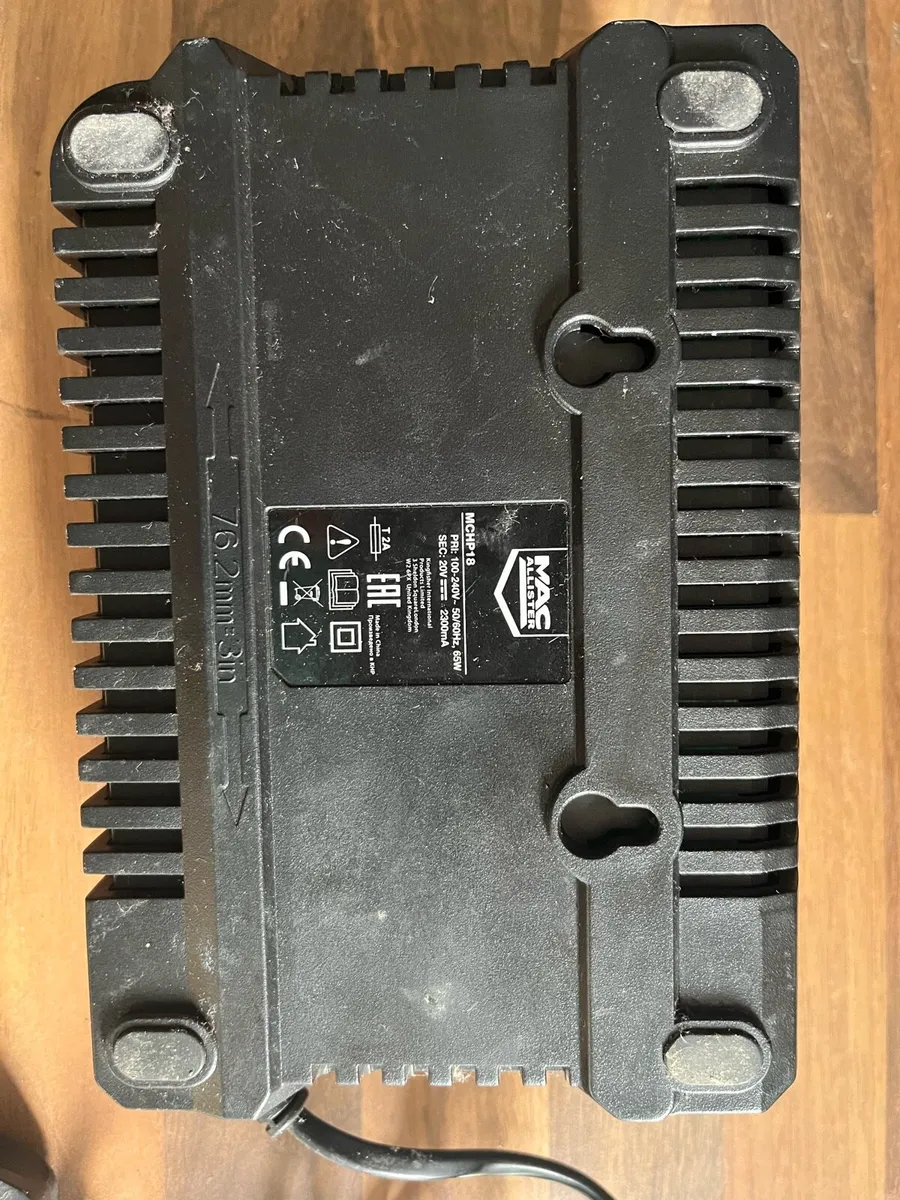 Macallister Battery charger 18v - Image 2