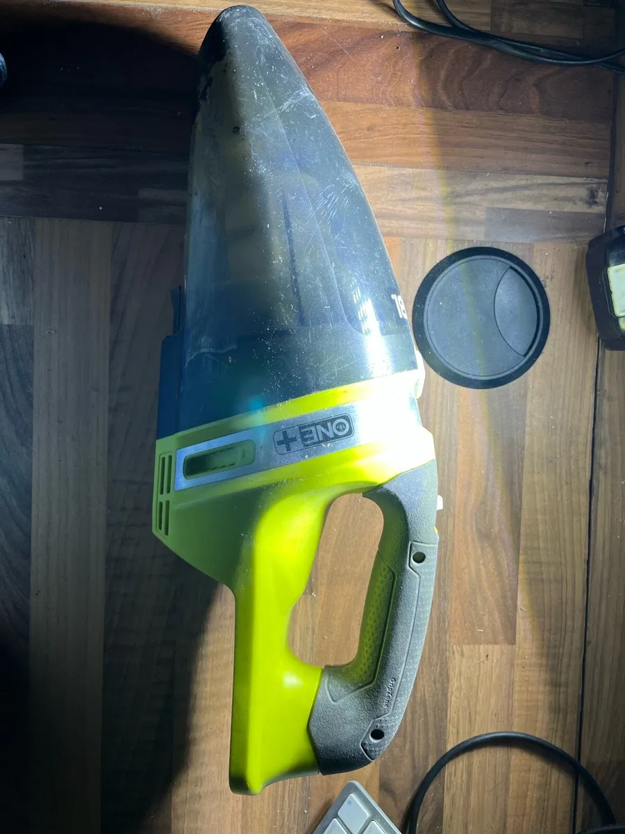 Ryobi 18v handheld vac - Image 2
