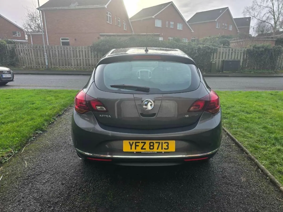 1.6 Vauxhall Astra 2015 - Image 4