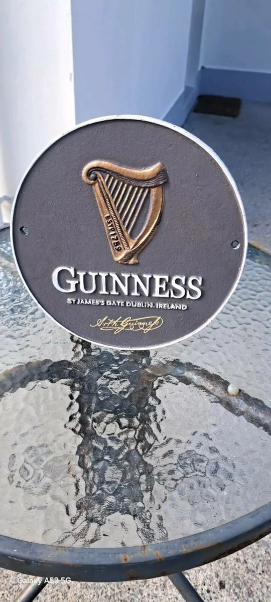 Guinness cast iron  sign - Image 2