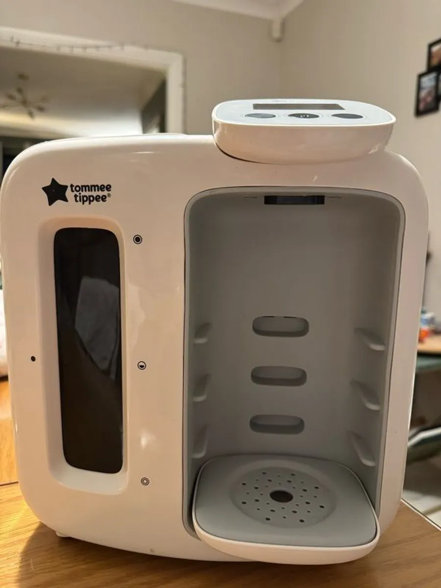 Tommee Tippee Perfect Prep Day and Night Machine - Image 1