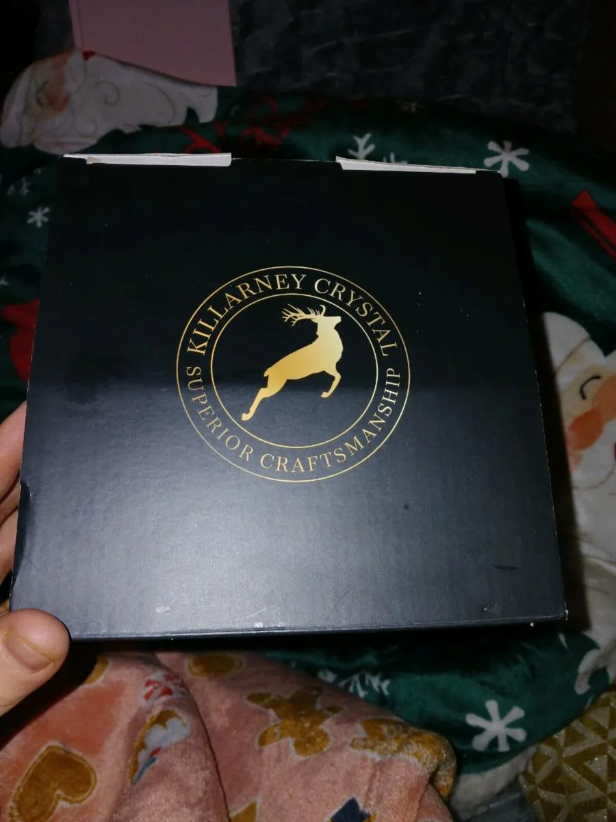 Killarney Crystal Vase - Image 4