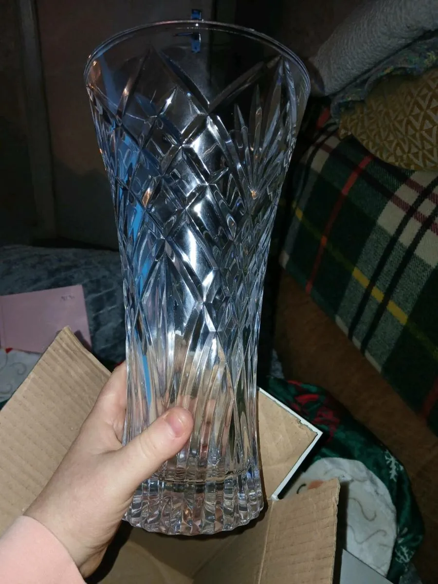 Killarney Crystal Vase - Image 1