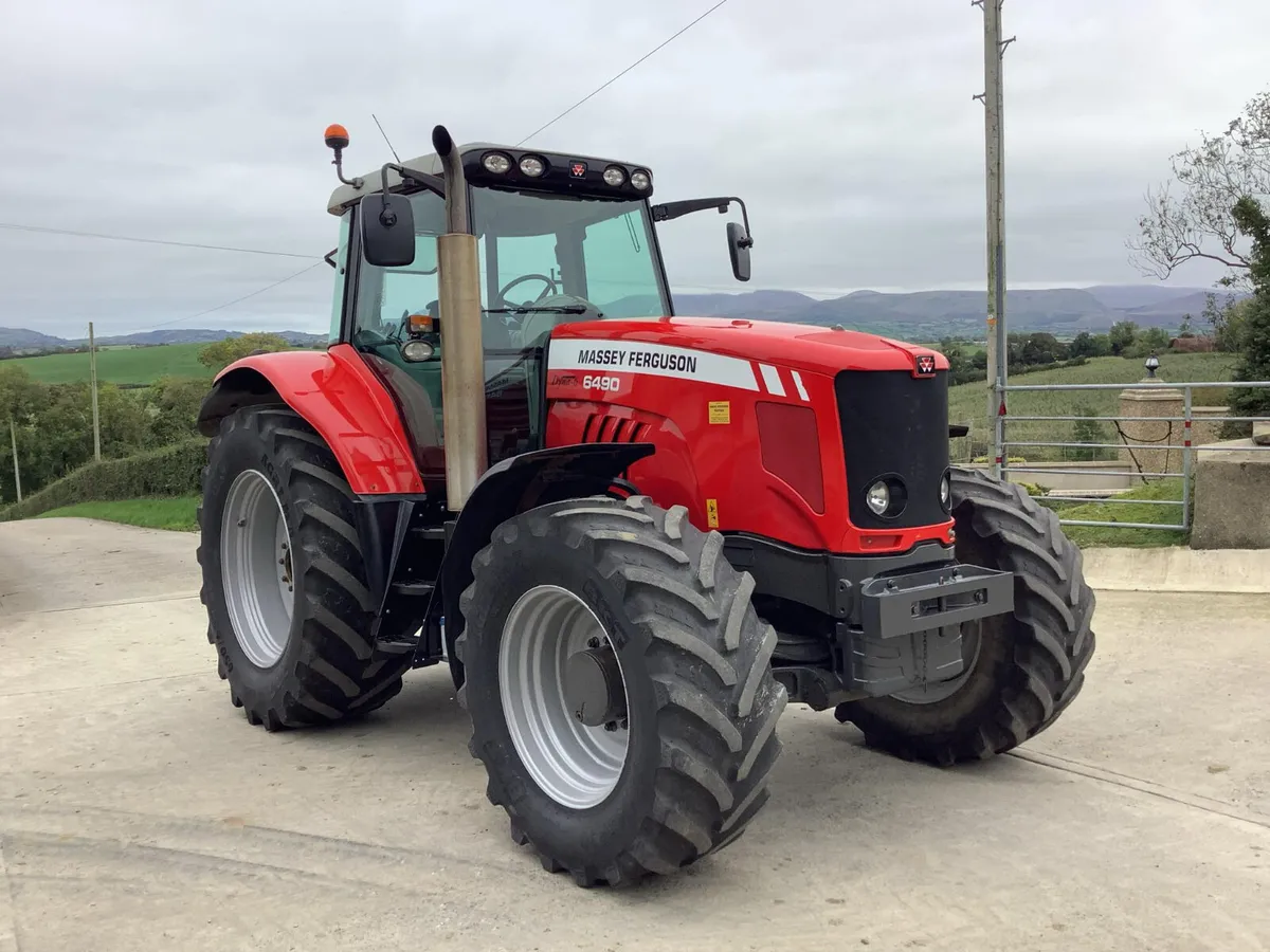 2011 MF 6490 - Image 3