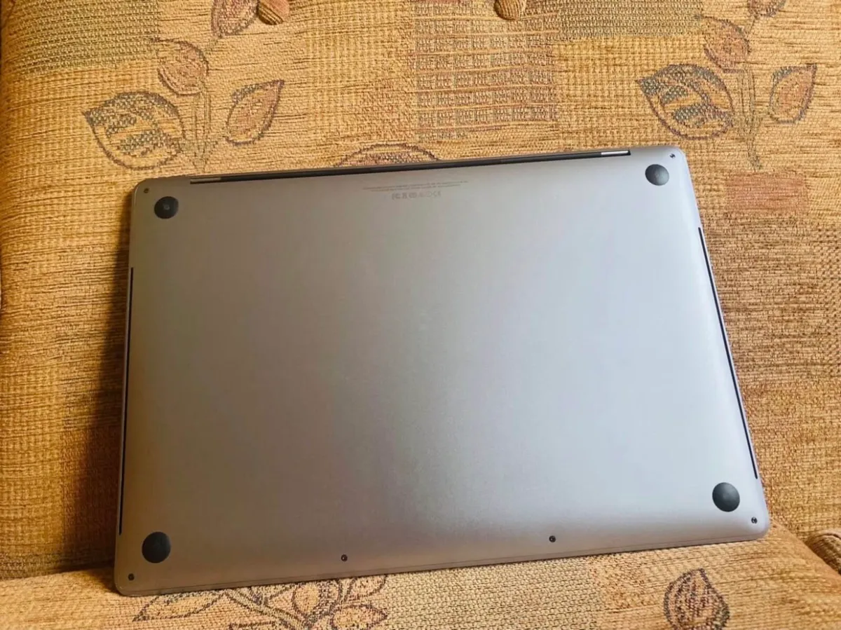 MacBook Pro - Image 2