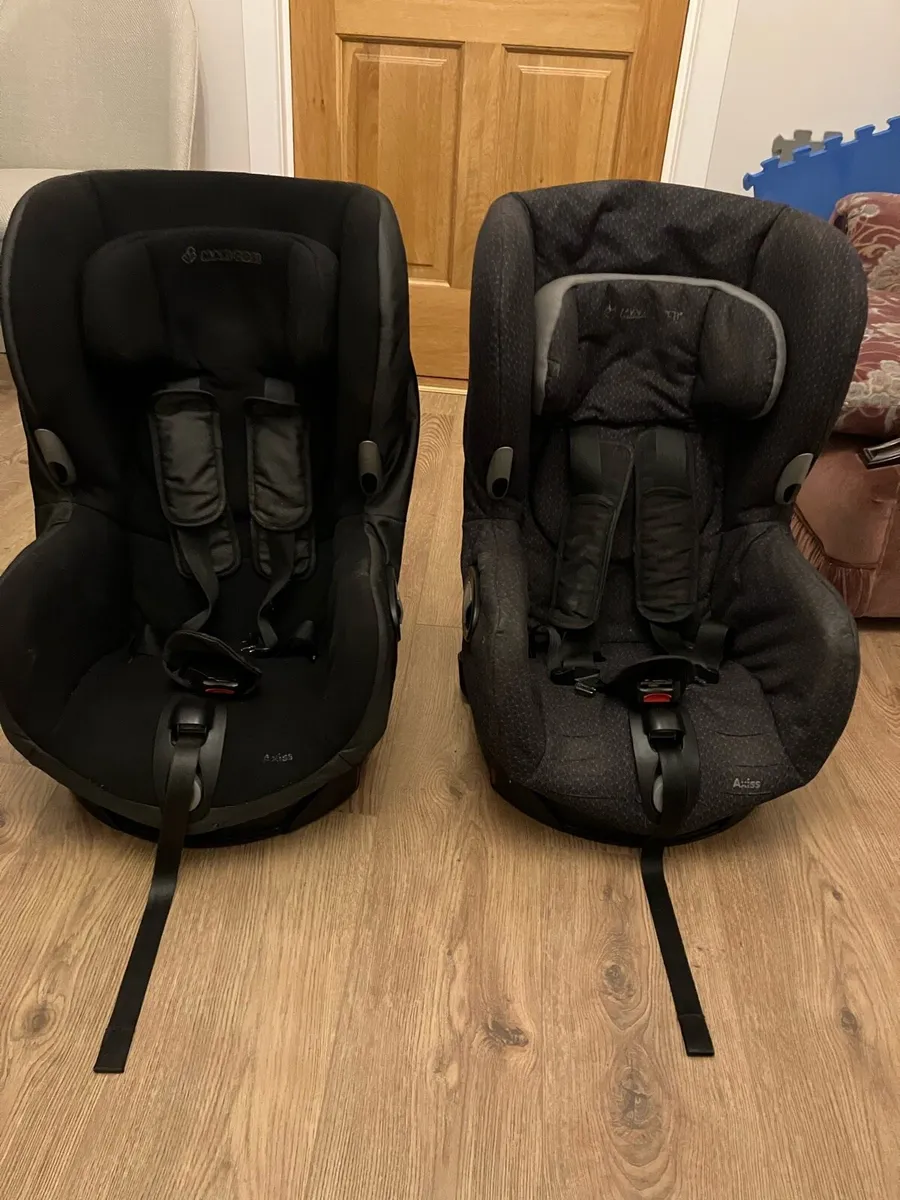 Car seat - Image 1