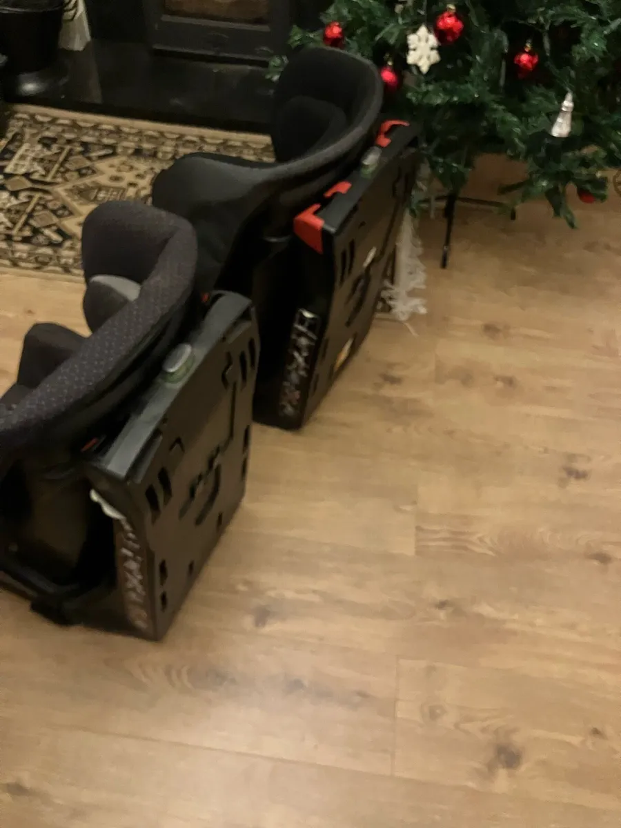Car seat - Image 3