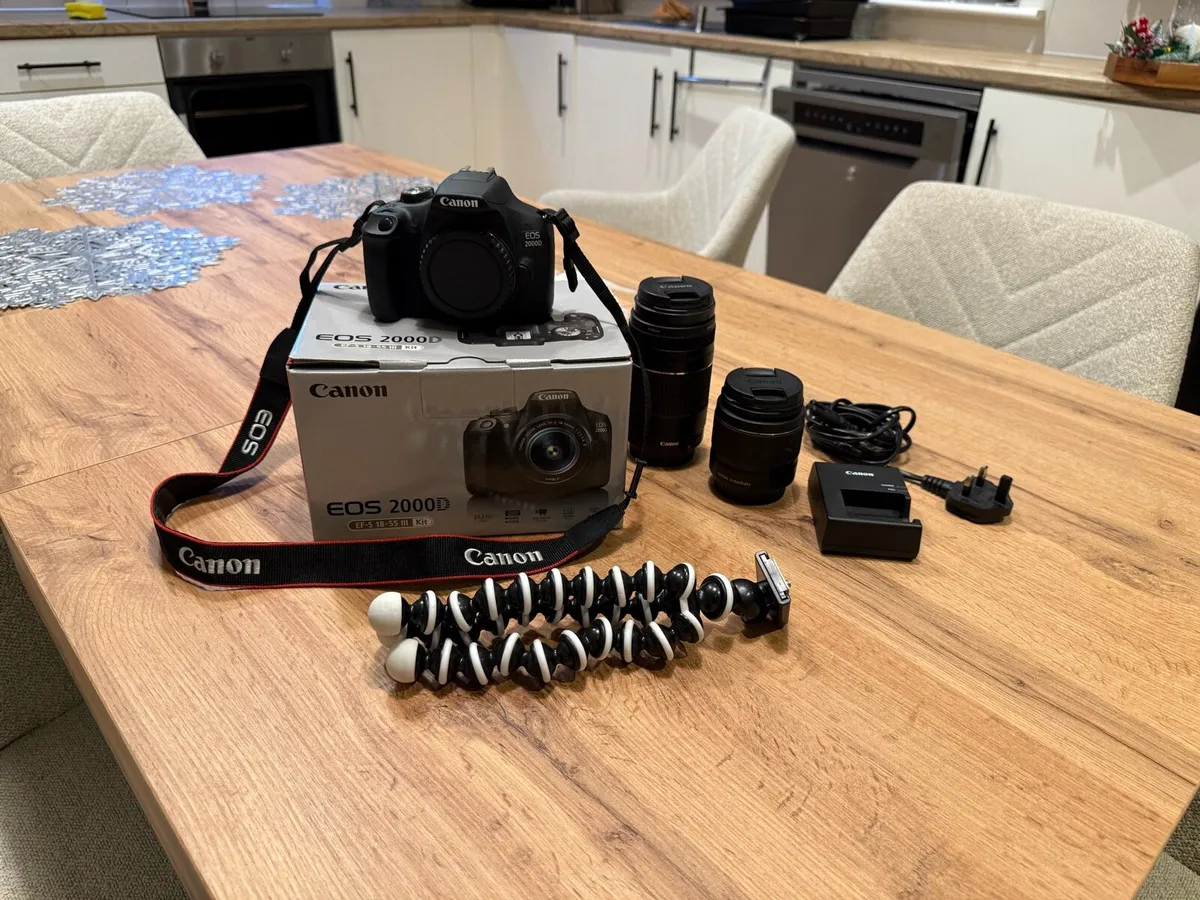 Canon EOS2000D + 2 lenses + 1.5tb microSD - Image 1