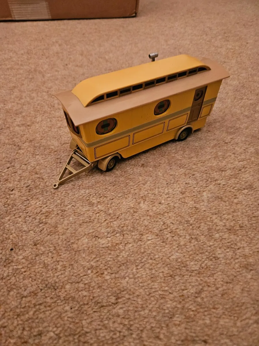 Corgi Circus Fair Ground Showmans Range