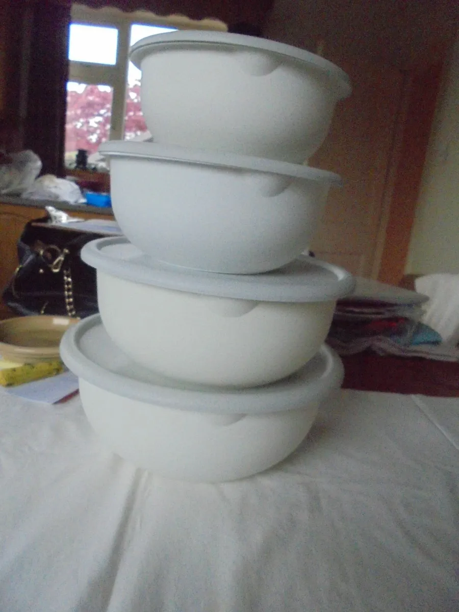 White Plastic Bowls x 4 for Sale - Image 1