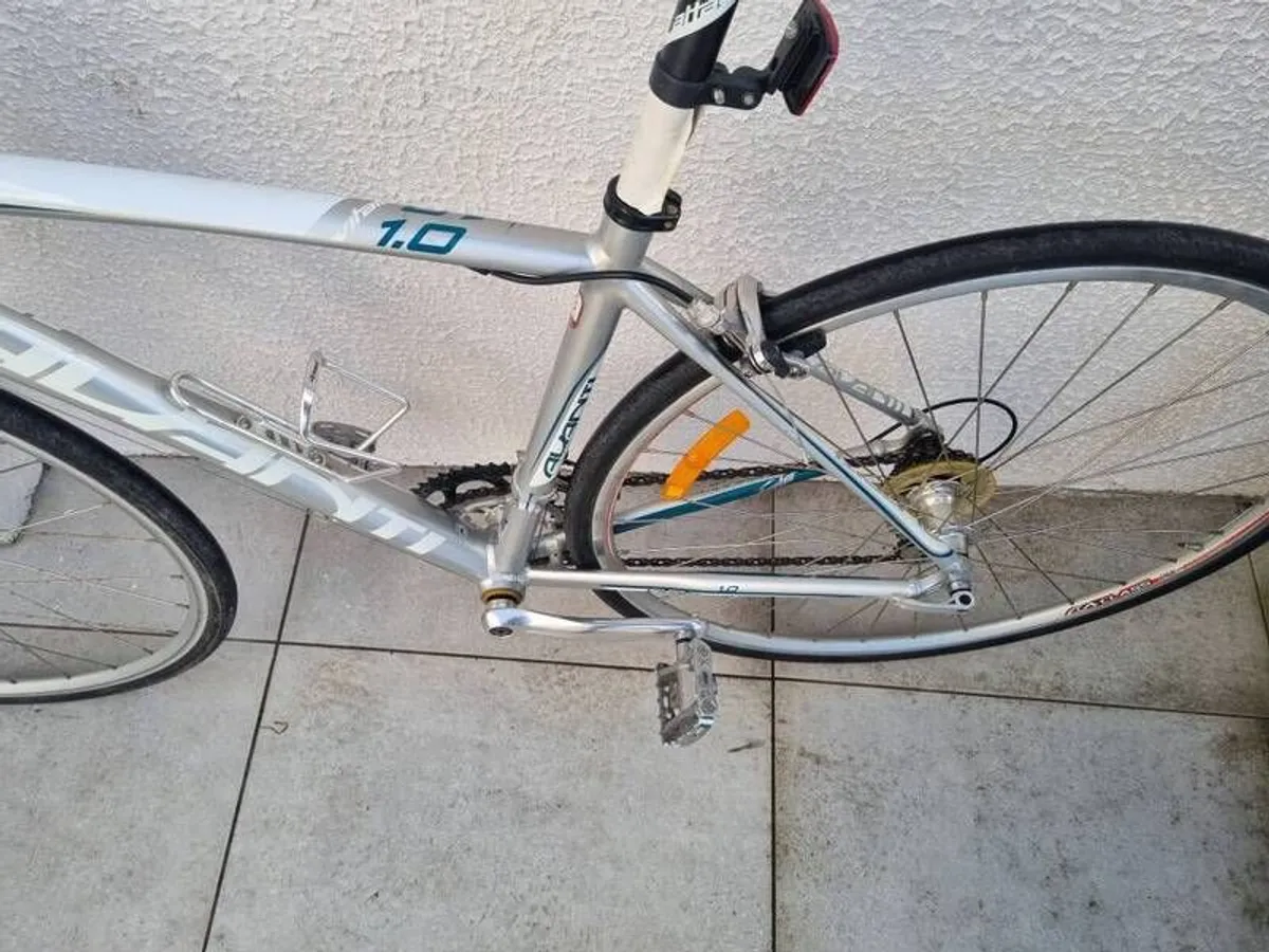 Ladies racing bicycle - Image 4