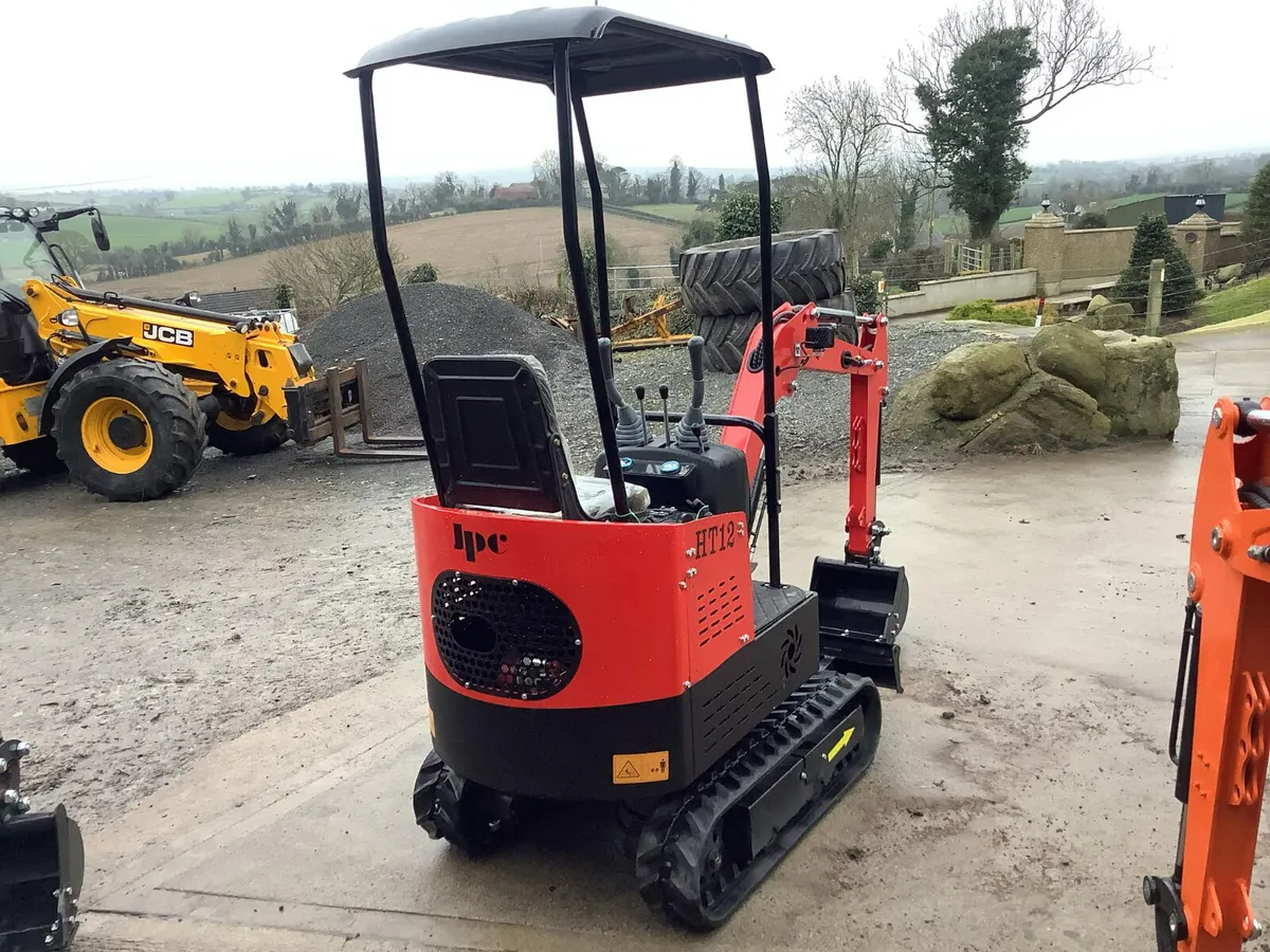 New 1 ton Mini Diggers - Image 3