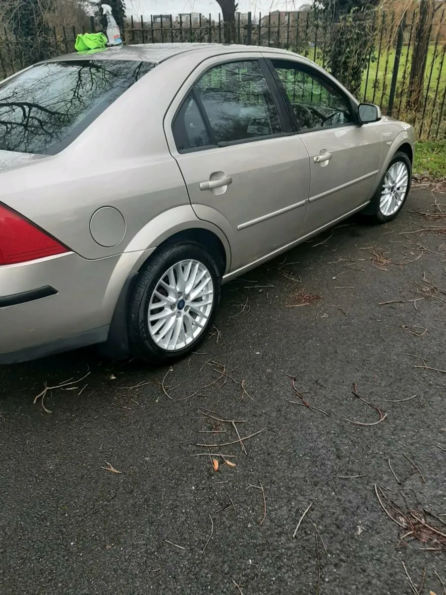 Ford mondeo 2005 1.8 petrol - Image 2