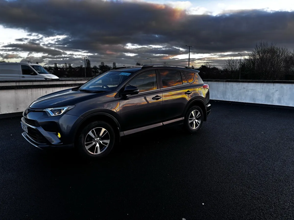 2018 Toyota RAV 4 2.0 Diesel - Image 3