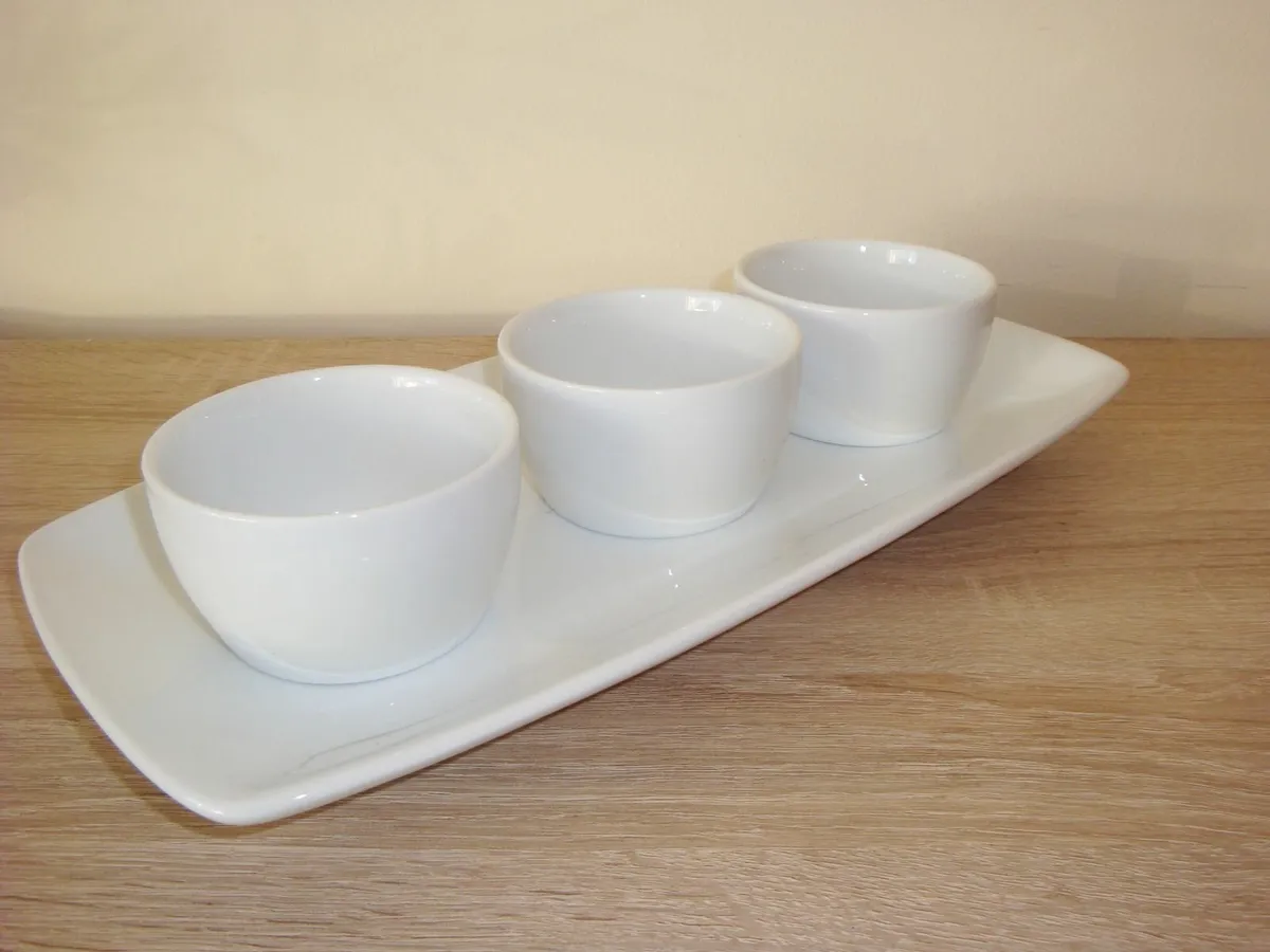 Rectangular dish plate with 3 bowls serveware - NE - Image 1