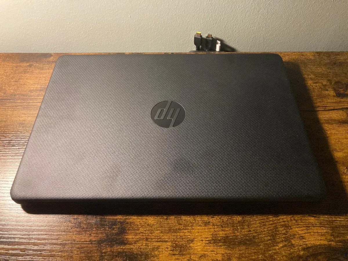 HP laptop (basic) - Image 2