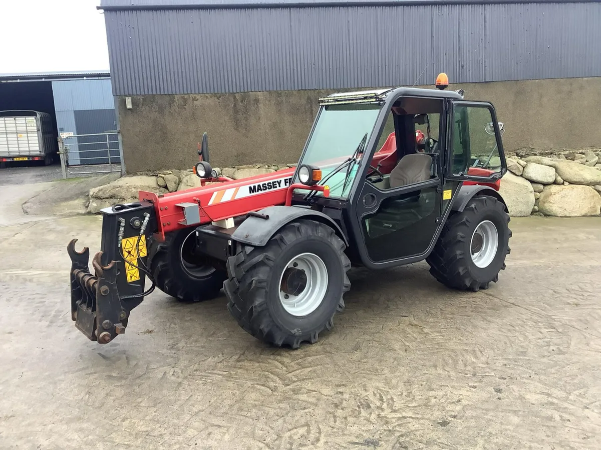 2009 MF 8926 Xtra - Image 4