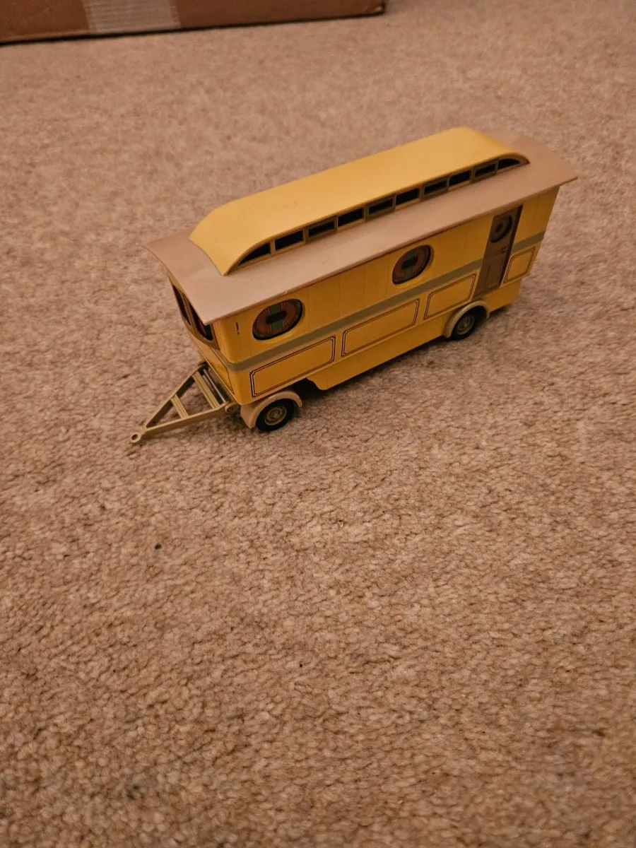 Corgi Circus Fair Ground Showmans Range