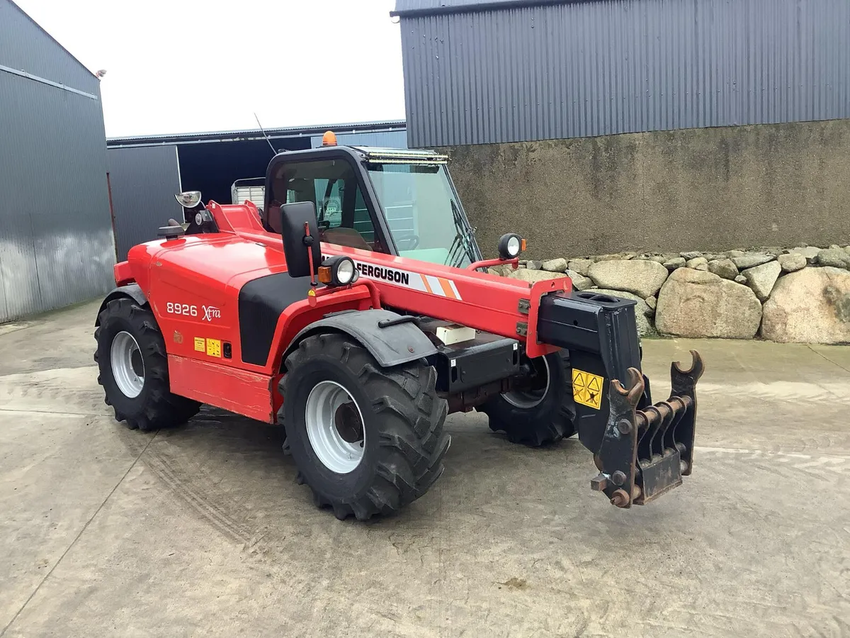 2009 MF 8926 Xtra - Image 1