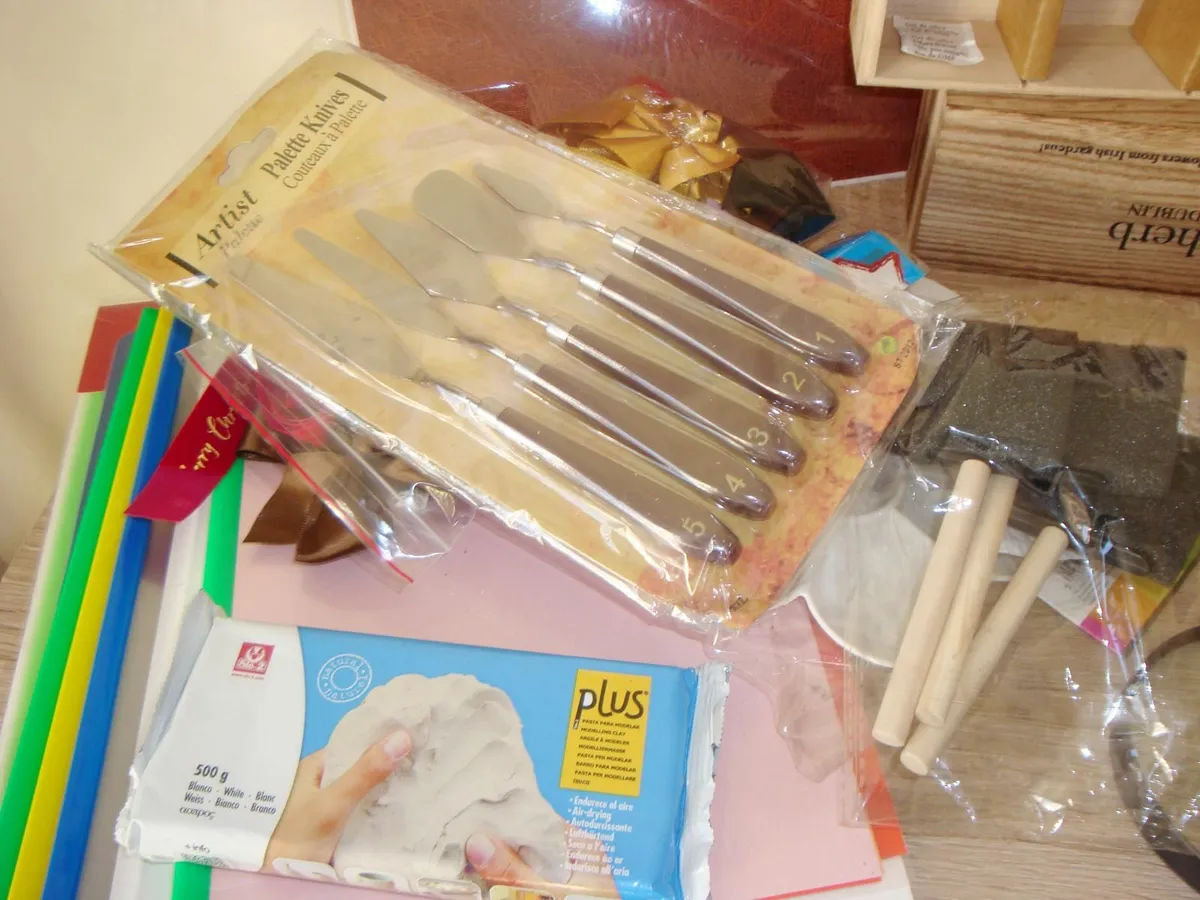 Arts and crafts bundle - Image 3