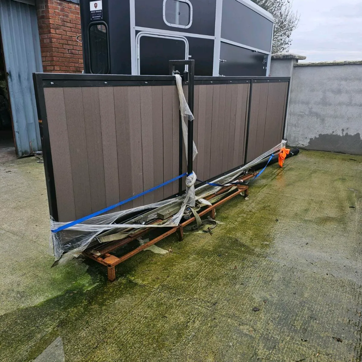 Electric Gate - Image 1