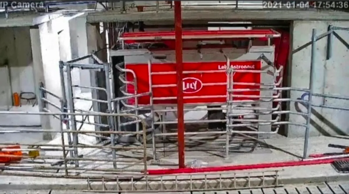 Calving Cameras (full installation by Electrician) - Image 1