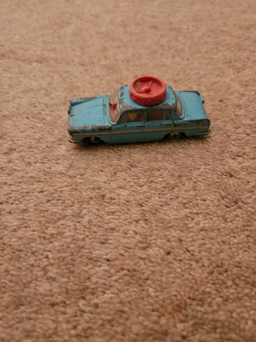 Corgi Austin A 60 - Image 1