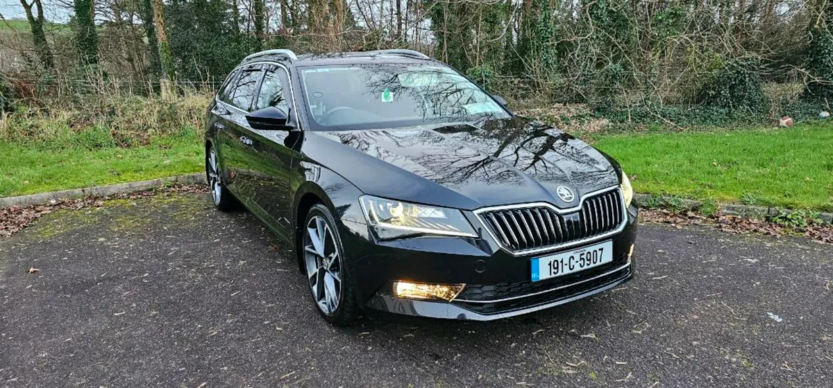 Skoda Superb Estate Low mileage - Image 1