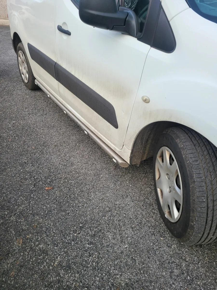 Bull Bar with side LED's for Peugeot Partner - Image 4